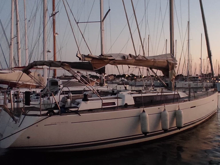 Bootverhuur Dufour Dufour 485 Grand Large in Port de Hyères (St Pierre) via SamBoat