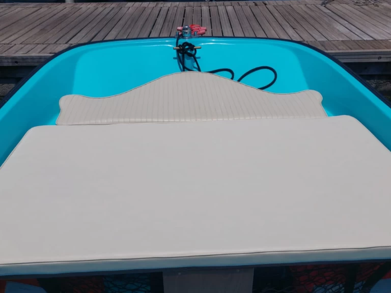 Huur Motorboot met of zonder schipper Boston Whaler in Aci Trezza