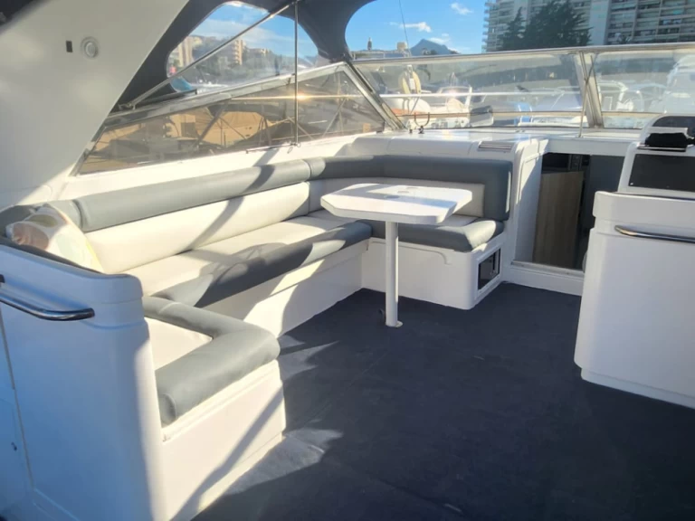 Huur Motorboot met of zonder schipper Fairline in Cannes