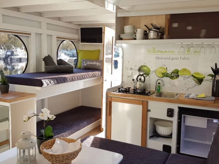 Hausboot Hausboot Valencia te huur van particulier of professional in Zehdenick