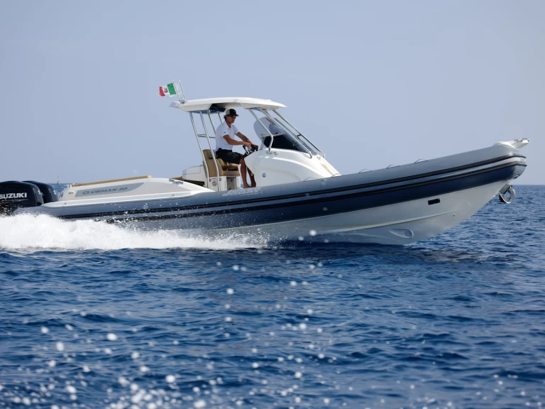 Bootverhuur Porto Cervo goedkoop Clubman 30