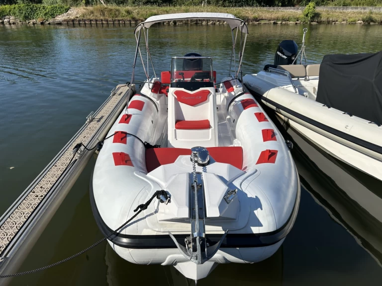 Bootverhuur Hyères goedkoop Cayman 21 Sport