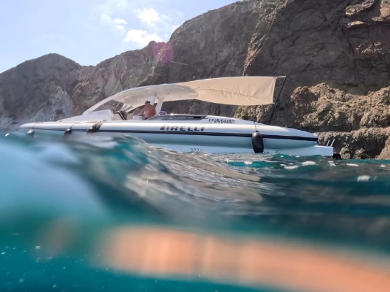 Verhuur RIB Pirelli met vaarbewijs