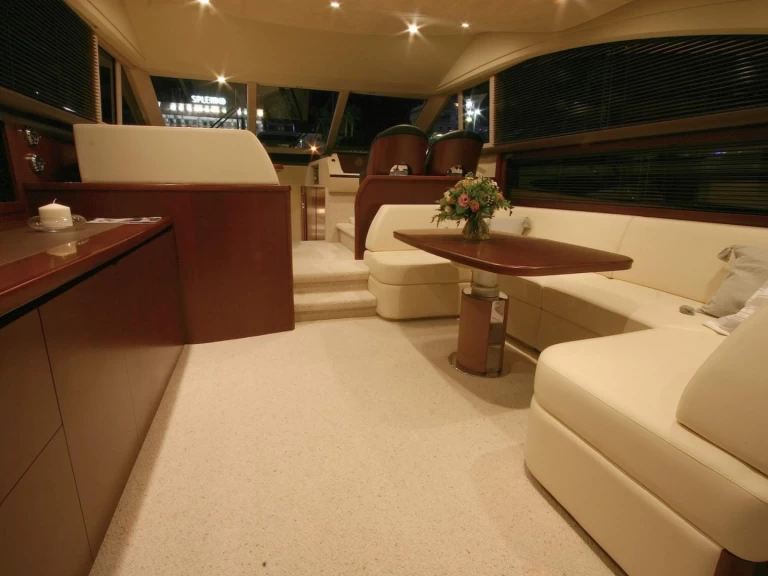 Princess Princess 54 te huur van particulier of professional in Antibes