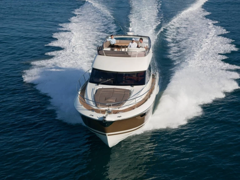 Bootverhuur Prestige Prestige 500 Fly in Antibes via SamBoat