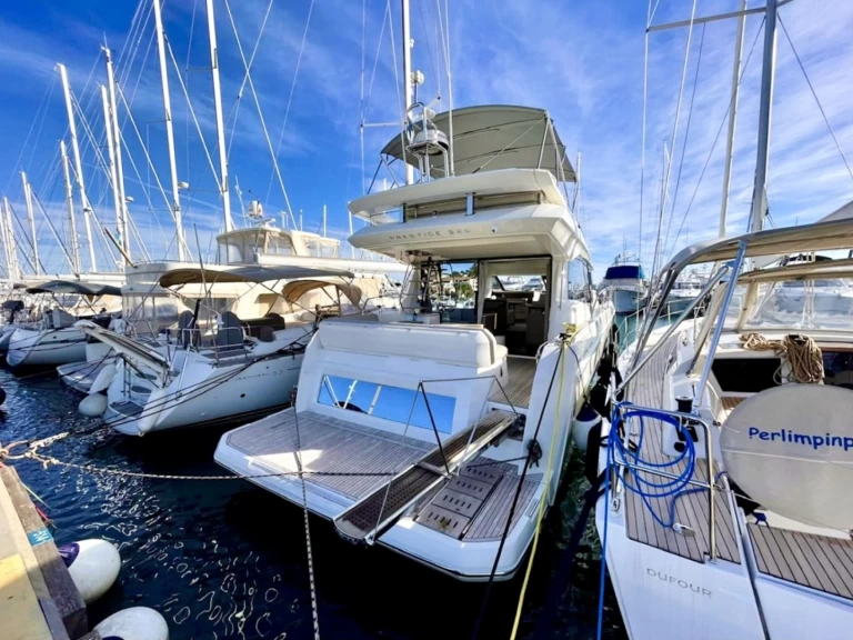 Bootverhuur Antibes goedkoop Prestige 520 Fly