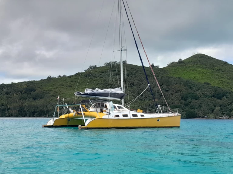 Verhuur Catamaran Outremer met vaarbewijs