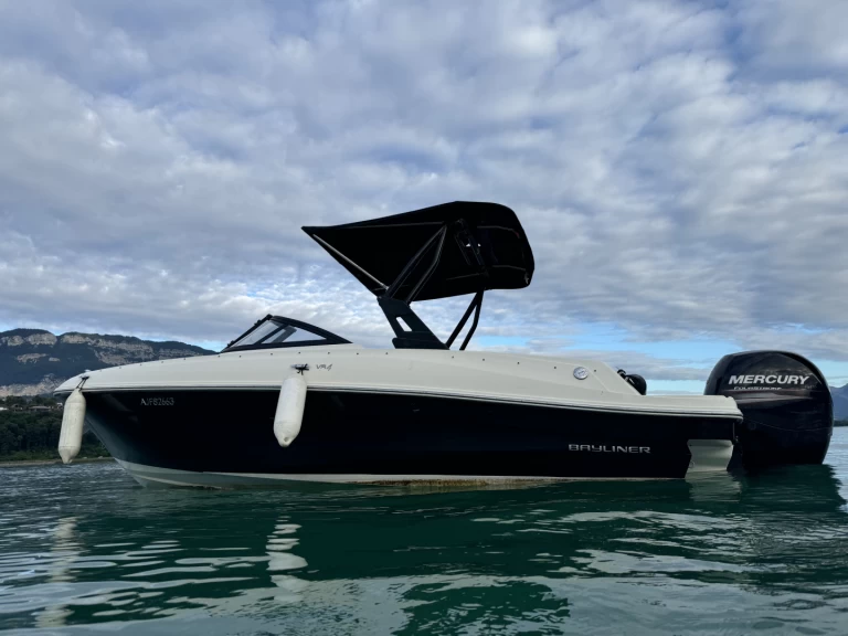 Huur een Bayliner VR4 in Grand Port d'Aix-les-Bains