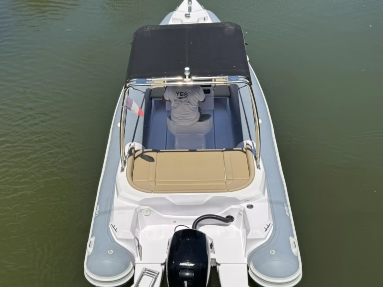 Bootverhuur Predator 650 in Mandelieu-la-Napoule via SamBoat