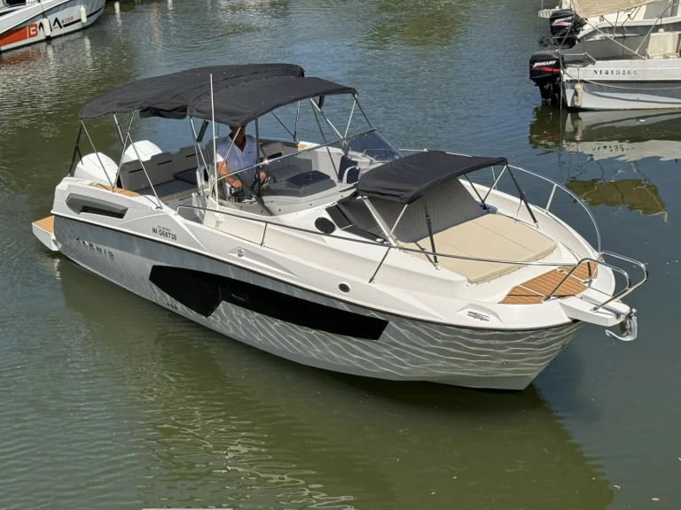 Karnic SL800 te huur van particulier of professional in Mandelieu-la-Napoule