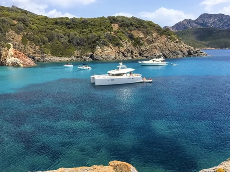 Verhuur Catamaran in Cannes - Lagoon Lagoon 40