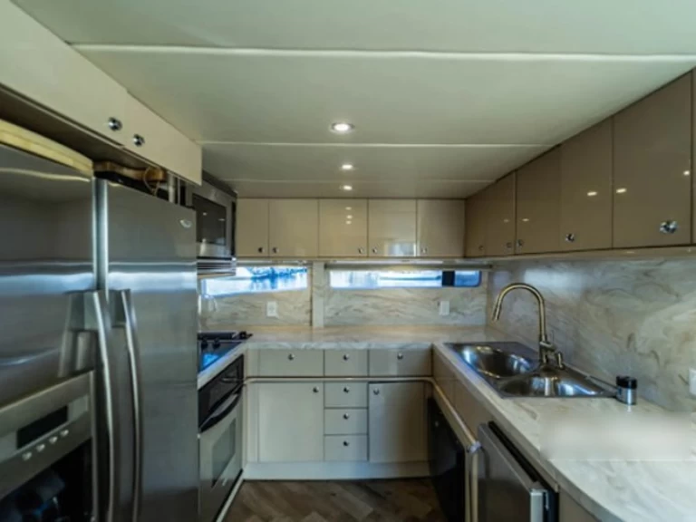 Custom Motor Yacht te huur van particulier of professional in Newport Beach