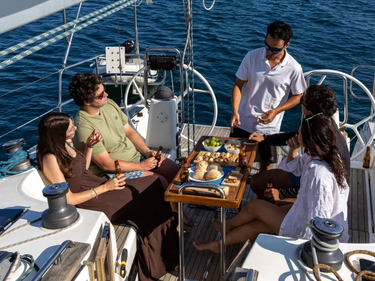Huur een Bavaria 40s in Setúbal (Nossa Senhora da Anunciada)