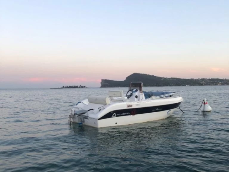 Huur een Allegra Boats All 19 Open in Baveno