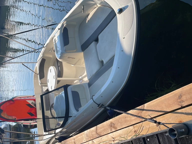 Bootverhuur Conjux goedkoop Element E5