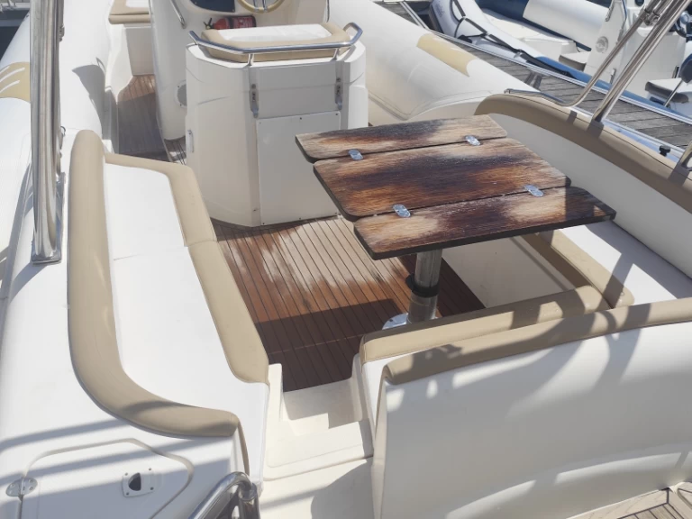 Verhuur RIB Bsc met vaarbewijs