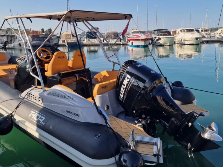 RIB te huur in Pula voor de beste prijs