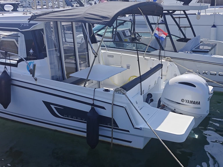 Huur een Jeanneau Merry Fisher 795 Series2 in Punat