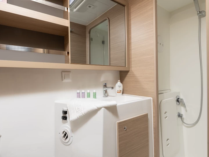 Bootverhuur Rogoznica goedkoop Lagoon 42 Millenium