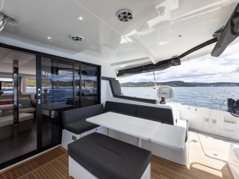 Bootverhuur Lagoon Lagoon 42 Millenium in Rogoznica via SamBoat