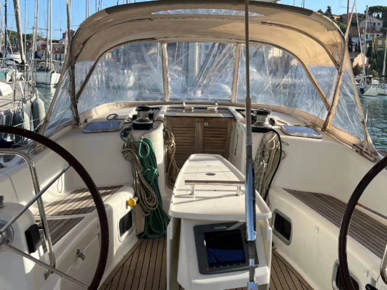 Zeilboot te huur in Hyères voor de beste prijs