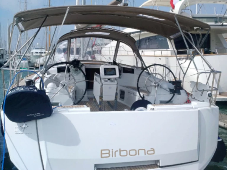 Bootverhuur San Vincenzo goedkoop Sun Odyssey 449