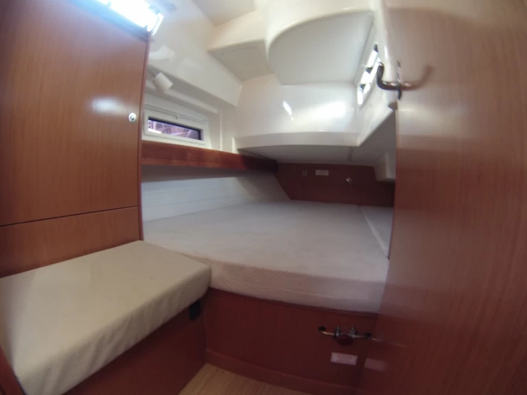 Verhuur Zeilboot Bavaria met vaarbewijs