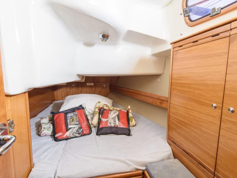 Jachthuur in San Vincenzo - Bavaria Cruiser 37 via SamBoat