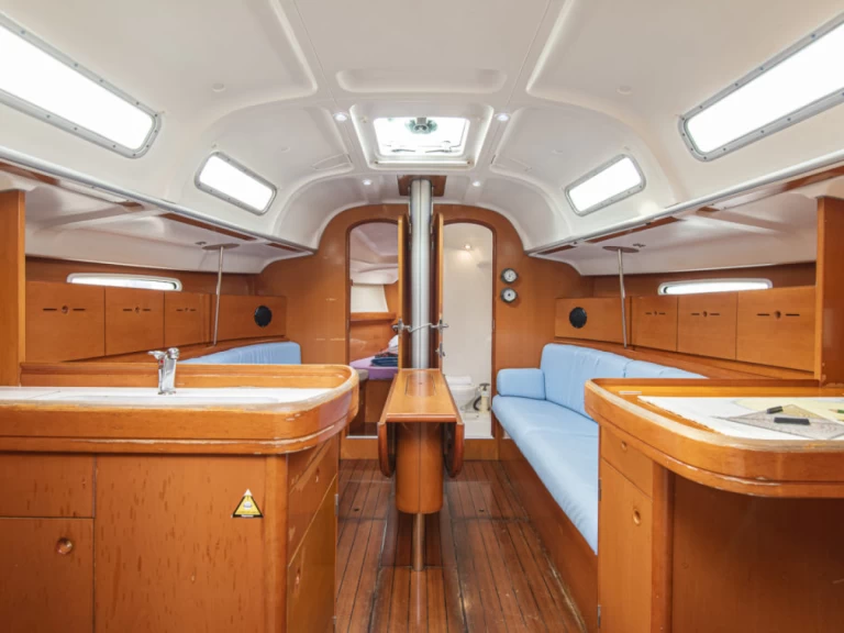 Bénéteau First 40.7 te huur van particulier of professional in San Vincenzo