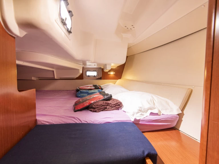 Bénéteau Oceanis 34 te huur van particulier of professional in San Vincenzo