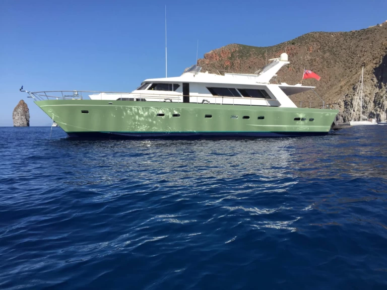 Cantieri Pegasus 80 te huur van particulier of professional in Olbia