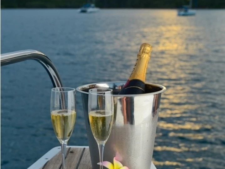 Huur een Ferretti Craft Open 42 in Palermo