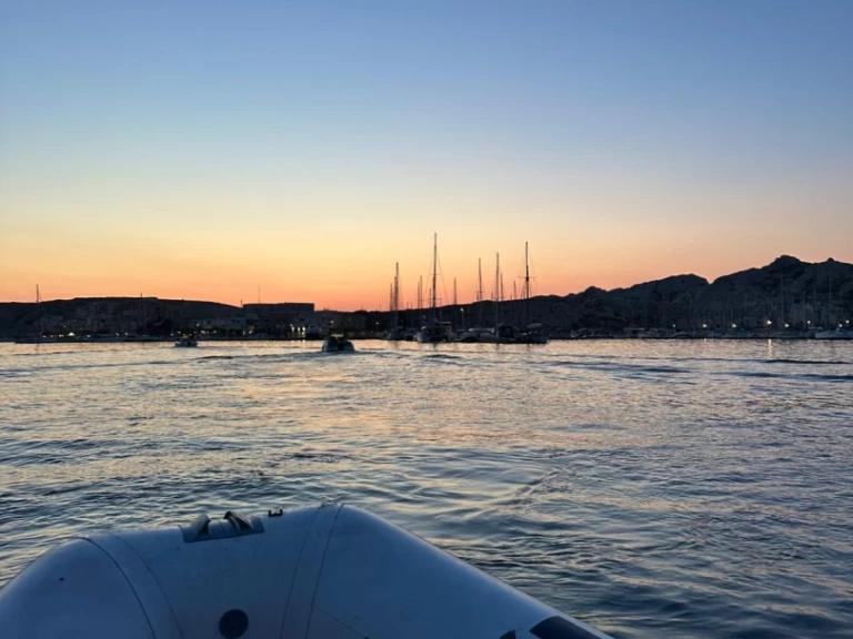 Verhuur RIB Lomac met vaarbewijs