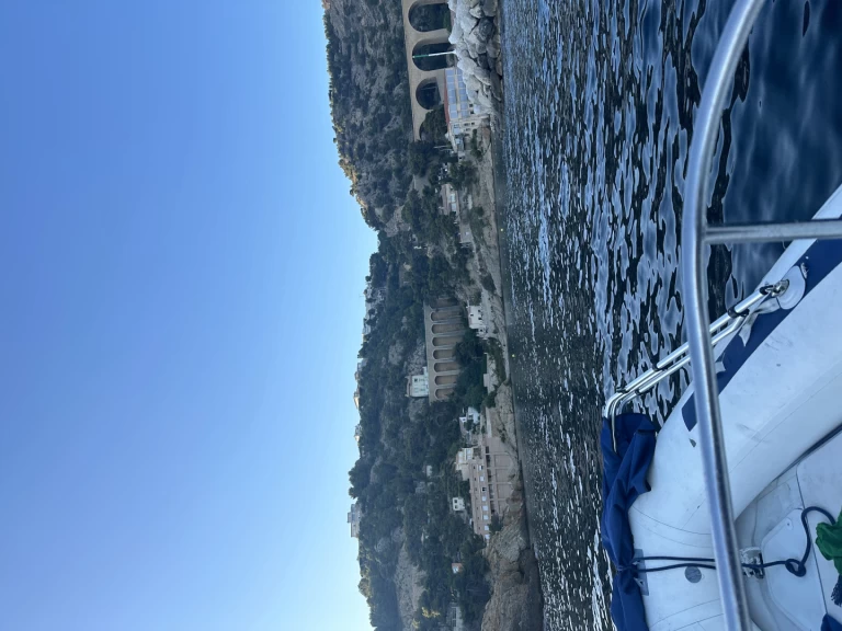 RIB te huur in L'Estaque voor de beste prijs