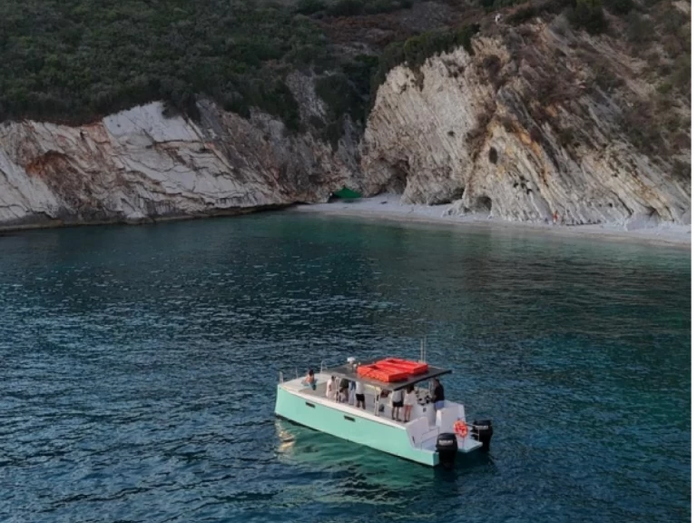 Jachthuur in Himarë - Aliboats DI BERNARDINI ALESSANDRO via SamBoat