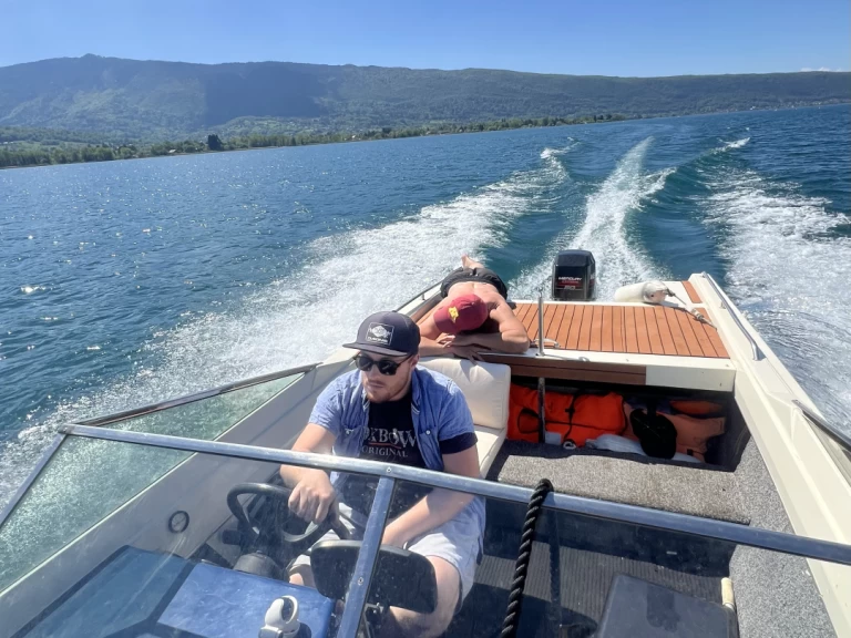 Huur een Savoie Marine Etoile Filante in Annecy