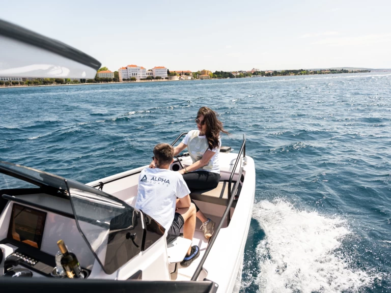 Huur een Axopar 22 T-TOP in Zadar