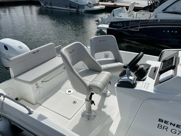 Bootverhuur Bénéteau Flyer 6 SPACEdeck in Port du Moulin Blanc via SamBoat