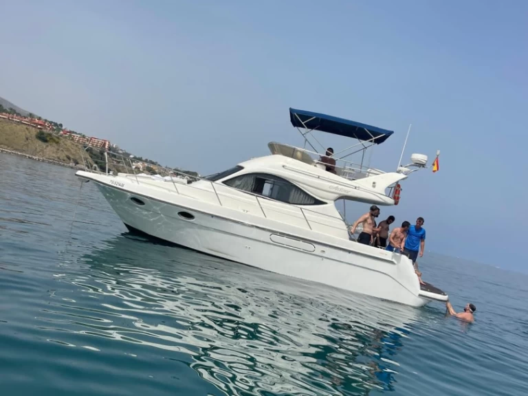 Bootverhuur ASTINOR Astinor 34 Cruiser in Fuengirola via SamBoat