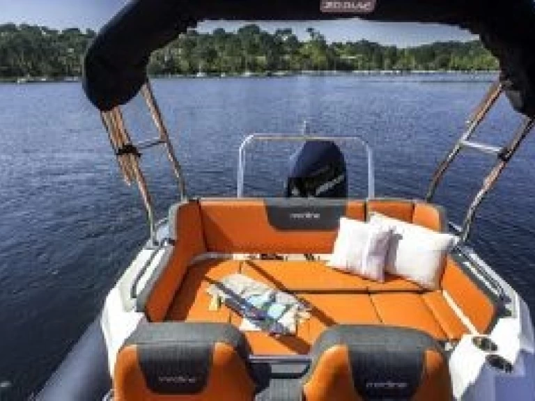 Zodiac ZODIAC MEDLINE 6.8 te huur van particulier of professional in Port-Haliguen