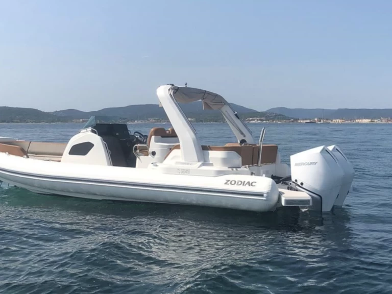Bootverhuur Zodiac Medline 9 in Port Grimaud via SamBoat
