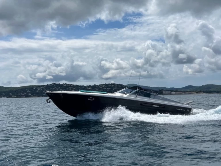 Verhuur Jacht in Port Grimaud - Itama 38