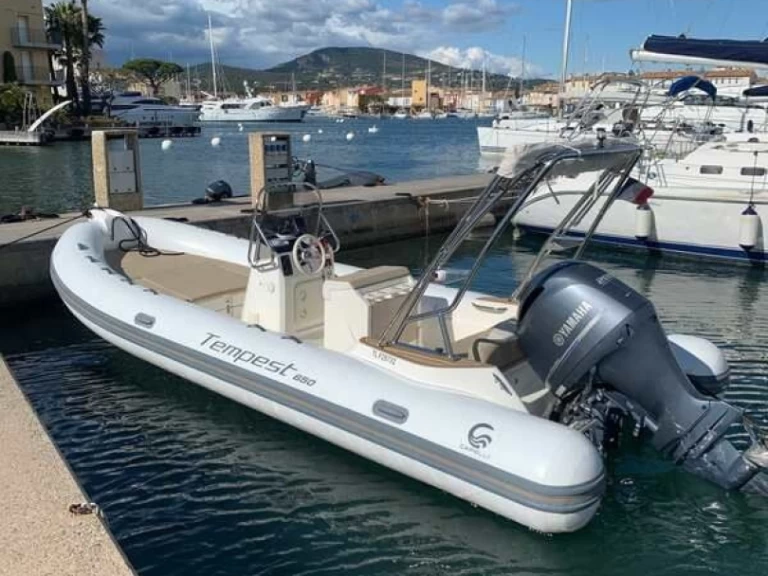 Huur een Capelli Tempest 650 in Port Grimaud