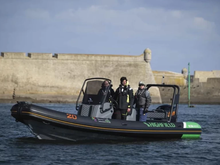 Verhuur RIB Highfield met vaarbewijs