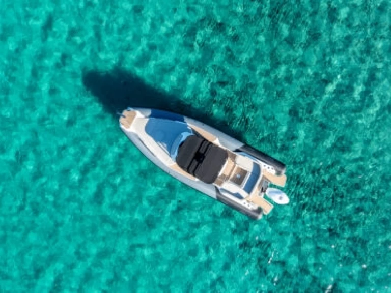 Huur RIB met of zonder schipper Fanale marine  in Porto Pollo