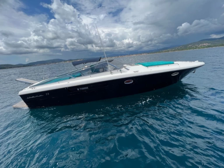 Bootverhuur Itama 38 in Port Grimaud via SamBoat