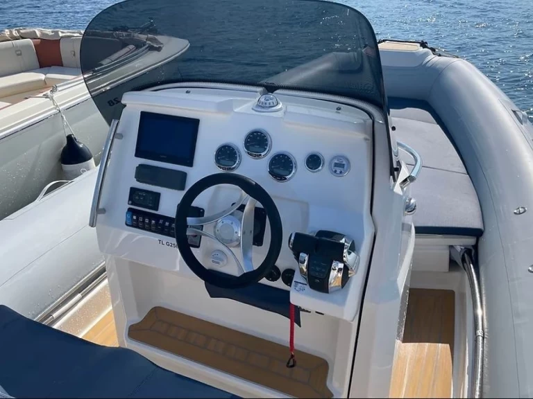 Verhuur RIB Joker Boat met vaarbewijs