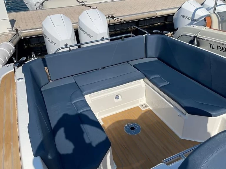 RIB te huur in Port Grimaud voor de beste prijs