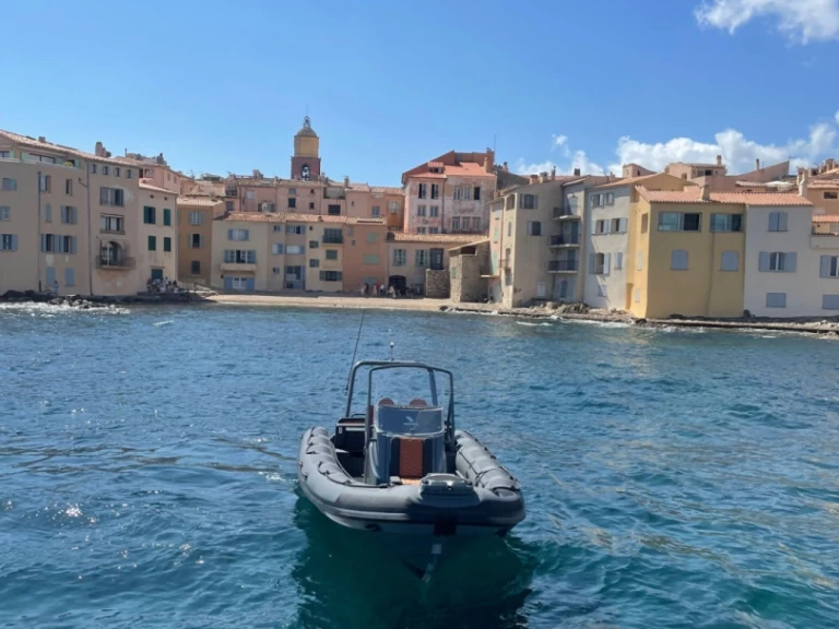 Highfield HIGHFIELD 700 te huur van particulier of professional in Port Grimaud