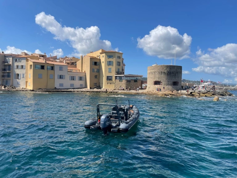 Jachthuur in Port Grimaud - Highfield HIGHFIELD 700 via SamBoat